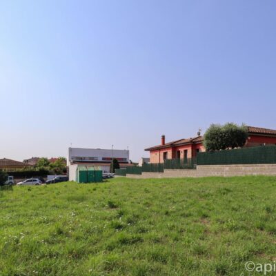 Sòl residencial en venda a Riudellots de la Selva