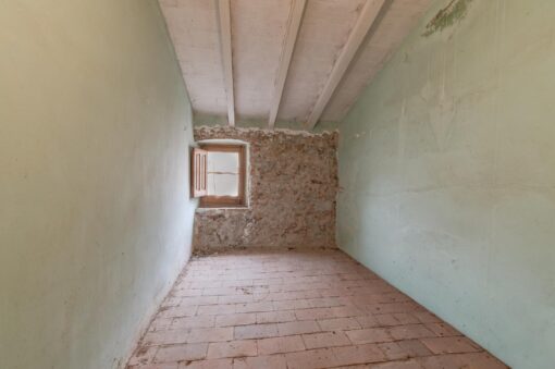 Casa adosada en venta en Sant Joan de Mollet, para reformar - Imagen 3